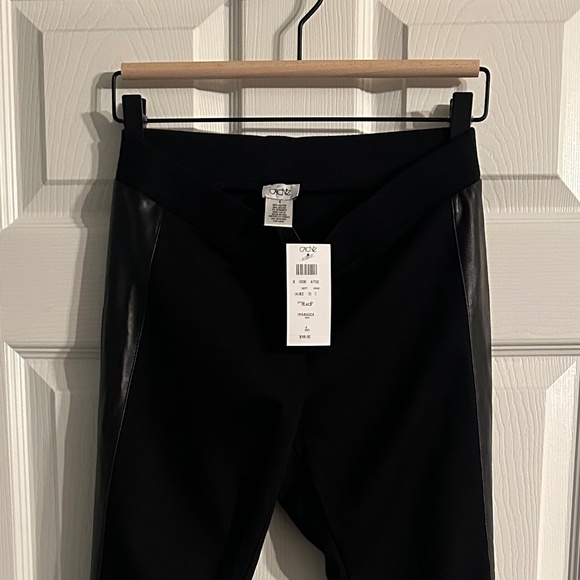 Cache Black Stretch Pants with Faux Leather Side Panels – Size 4 (NWT, $98 MSRP) - Picture 4 of 5